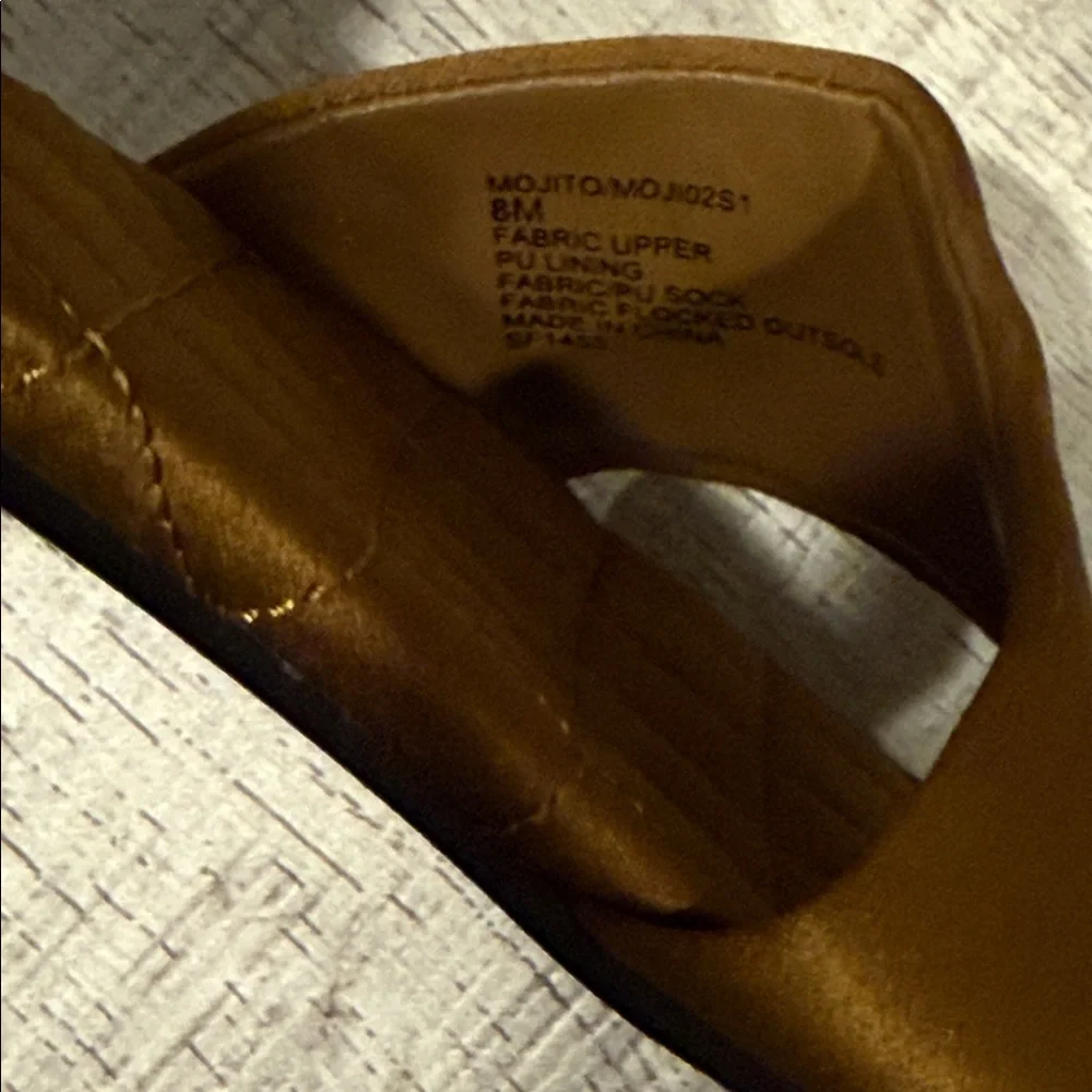 Steve Madden Brown Quilted Slide Sandals - Picture 3 of 4